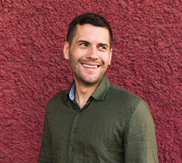 <em>Alejo G.</em>